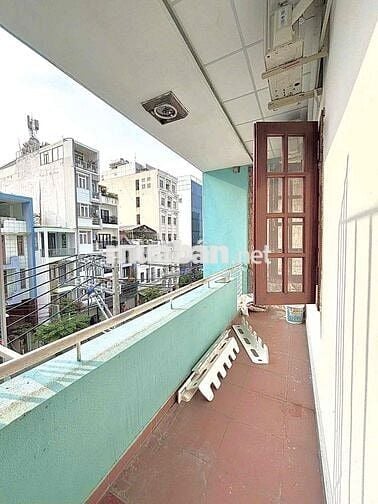 TRỌ GÁC BAN CÔNG/CỬA SỔ GẦN CĐ Y KHOA PHẠM NGỌC THẠCH - NHÀ GA T3
