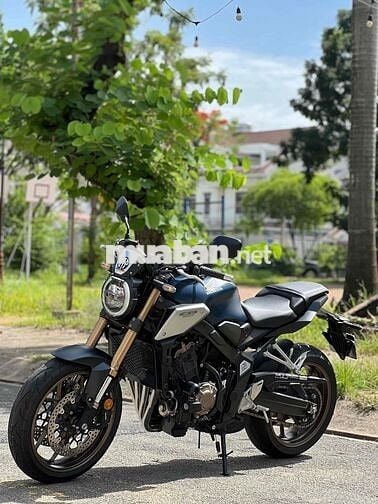 Honda CB650R 2022 Xám 1.000km, có giao lưu xe.