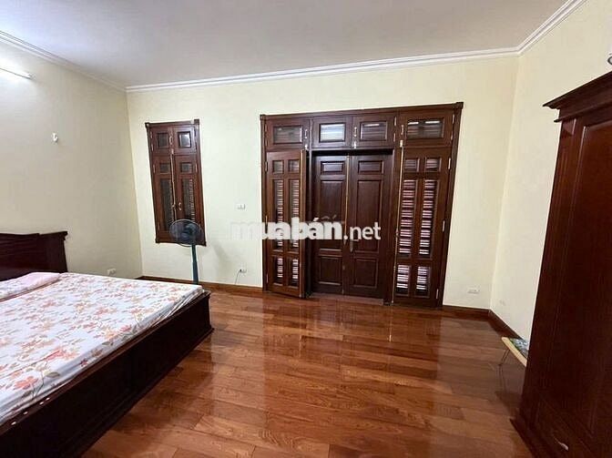 Cho thuê nhà liền kề 5 tầng ngõ 37 phố Trần Kim Xuyến, phường Yên Hòa