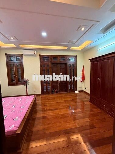Cho thuê nhà liền kề 5 tầng ngõ 37 phố Trần Kim Xuyến, phường Yên Hòa