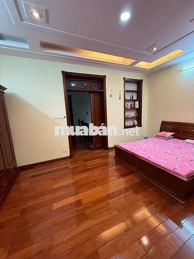 Cho thuê nhà liền kề 5 tầng ngõ 37 phố Trần Kim Xuyến, phường Yên Hòa