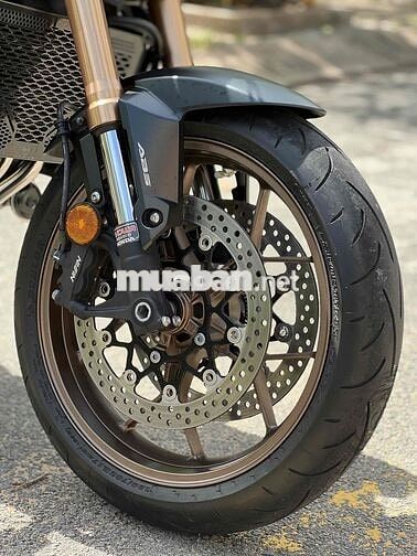 Honda CB650R 2022 Xám 1.000km, có giao lưu xe.