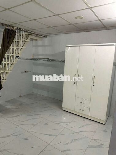 nhà đẹp sạch sẻ wa rẻ 2 phòng ngủ nhanh tay nha ace 
