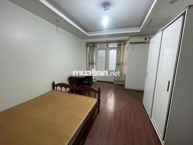 cho thuê cả nhà hoặc phòng riêng