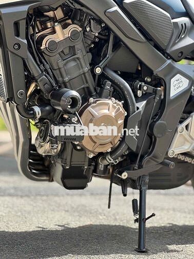 Honda CB650R 2022 Xám 1.000km, có giao lưu xe.