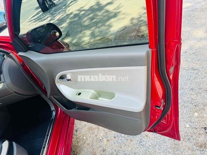 Kia Morning Tự động màu Đỏ