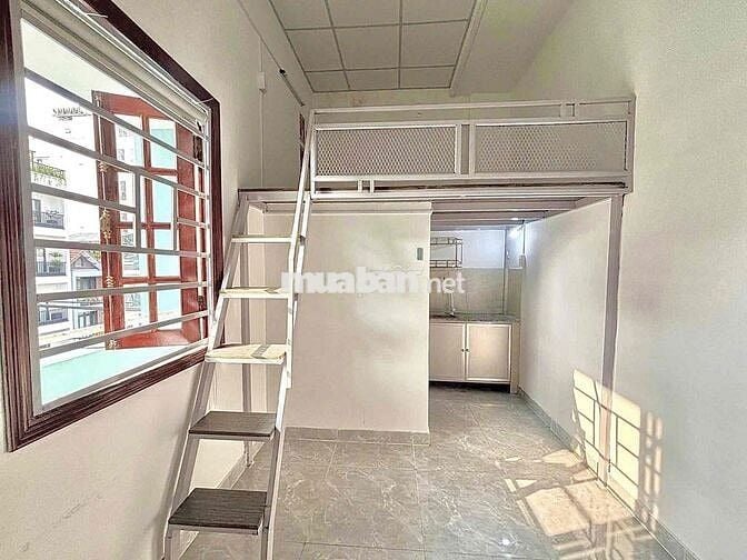 TRỌ GÁC BAN CÔNG/CỬA SỔ GẦN CĐ Y KHOA PHẠM NGỌC THẠCH - NHÀ GA T3