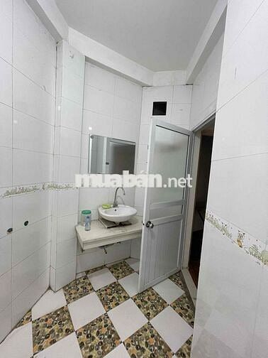 cho thuê cả nhà hoặc phòng riêng