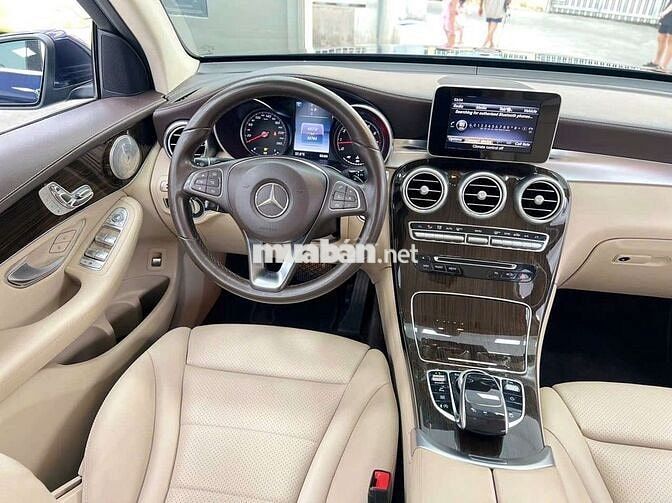 Mercedes-Benz GLC 200 2019 Xanh cavansite