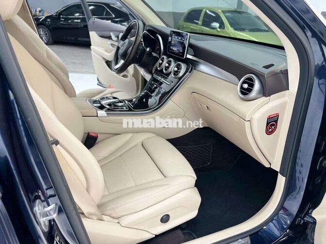Mercedes-Benz GLC 200 2019 Xanh cavansite