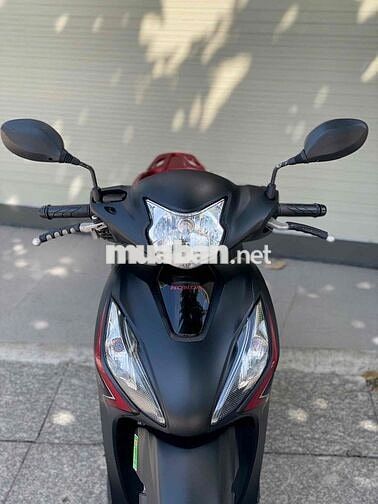 Vision 2023 bản thể thao sporty Smartkey 16.000 km