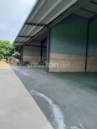 Nhà xưởng cần bán Thạnh Xuân ngã 4 ga , DT: 400m2