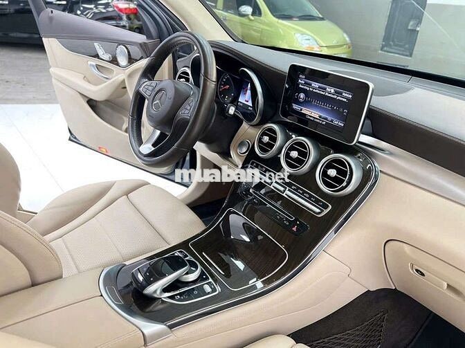 Mercedes-Benz GLC 200 2019 Xanh cavansite