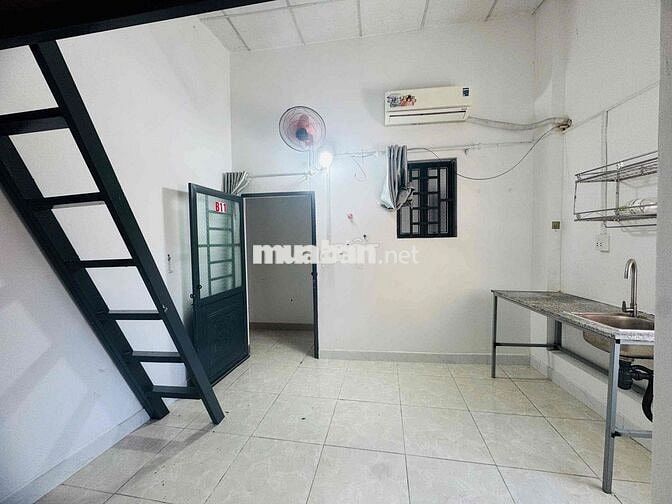 🔥Phòng trọ rộng rãi gần vòng xoay phú lâm cửa sổ trời gần ĐH MỞ , ĐH Y