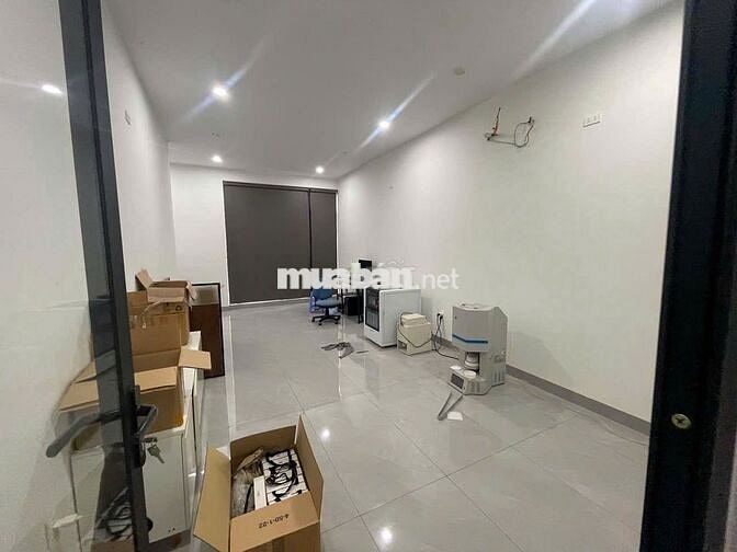 NHÀ NGUYÊN CĂN HÒA XUÂN 3 TẦNG, 3PN, 3NVS, 2 PHÒNG TRỐNG, 1 VƯỜN TẦNG