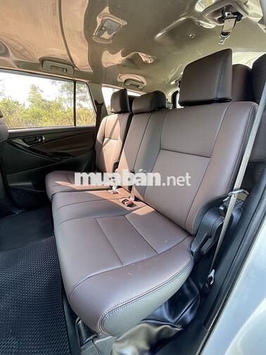 Toyota Innova 2017 7 chỗ số sàn Trắng