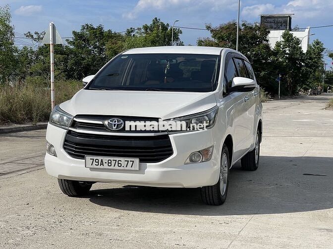 Toyota Innova 2017 7 chỗ số sàn Trắng