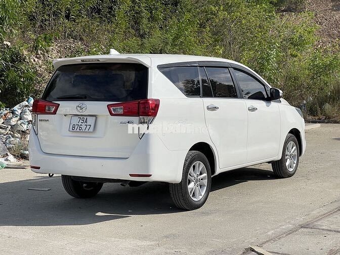 Toyota Innova 2017 7 chỗ số sàn Trắng