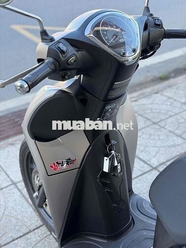 Honda SH Mode ABS 2023 Bạc 2600 km