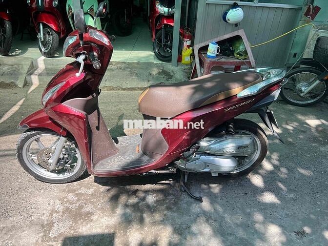 Honda Vision 2024 màu Đỏ khoa thong minh