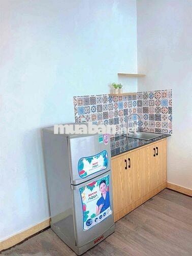 CHO THUÊ STUDIO BAN CÔNG CỬA SỔ FULL NỘI THẤT NGAY TRUNG TÂM QUẬN 1