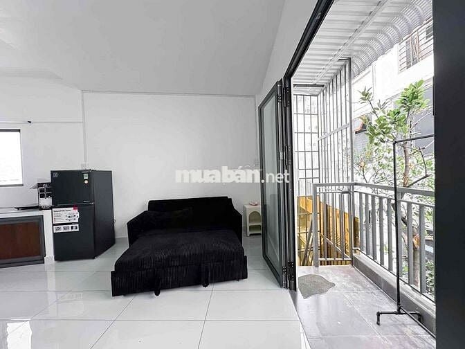 Căn Hộ 1 PN Full Nội Thất, Tôn Đản Quận 4 - Ban Công/ Ko Chung Chủ