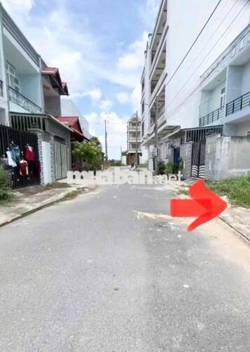 CĂN GÓC 2 MẶT TIỀN TRUNG TÂM CẦN ĐƯỚC