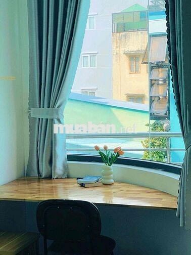 CHO THUÊ STUDIO BAN CÔNG CỬA SỔ FULL NỘI THẤT NGAY TRUNG TÂM QUẬN 1
