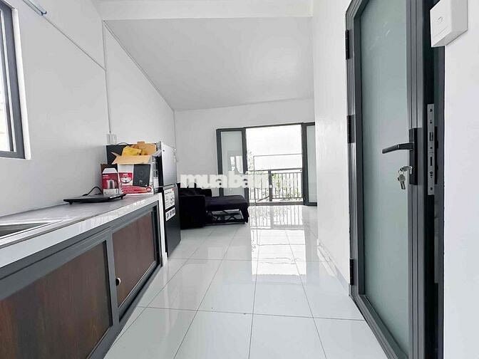 Căn Hộ 1 PN Full Nội Thất, Tôn Đản Quận 4 - Ban Công/ Ko Chung Chủ