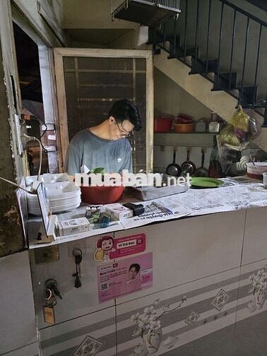 Tuyển nam/nữ phụ bếp quán nhậu