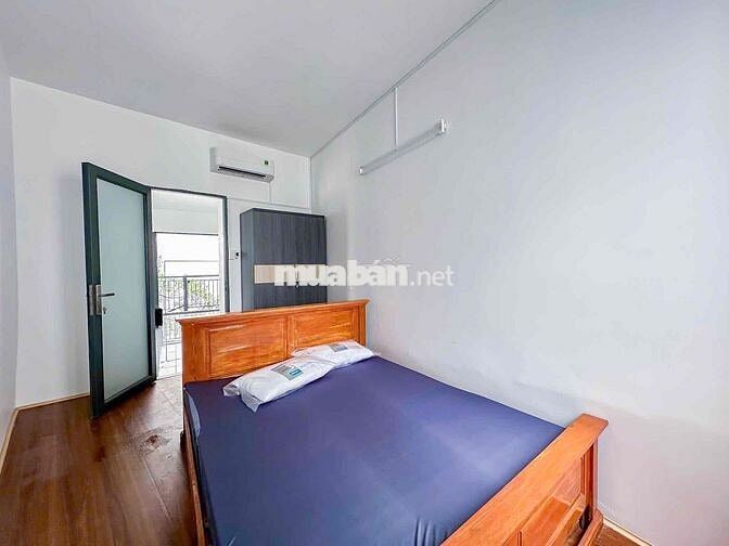 Căn Hộ 1 PN Full Nội Thất, Tôn Đản Quận 4 - Ban Công/ Ko Chung Chủ