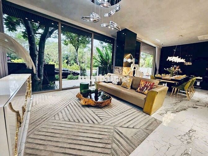 Cho Thuê  Biệt Thự Đường Hưng Thái 2 Phú Mỹ Hưng Quận 7 nhà 2 MT