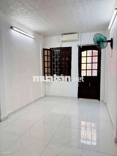 Cho thuê nhà Đào Tấn 45m², 3 tầng, gần Lotte, chỉ 12 triệu/tháng
