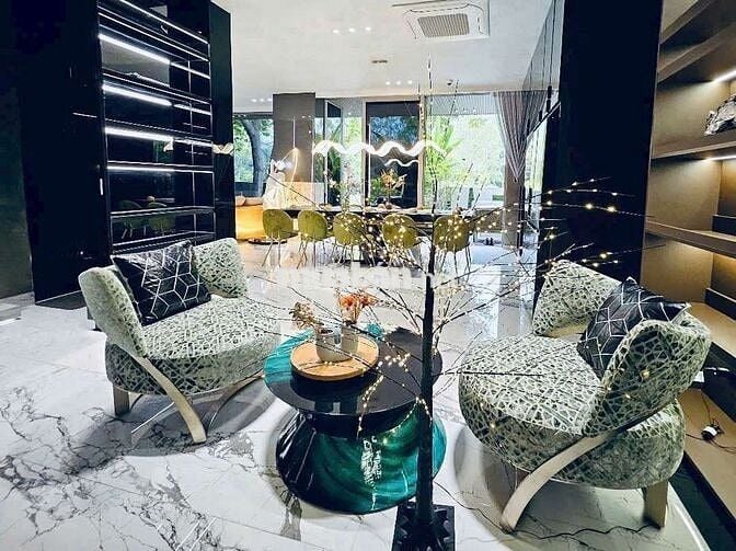 Cho Thuê  Biệt Thự Đường Hưng Thái 2 Phú Mỹ Hưng Quận 7 nhà 2 MT