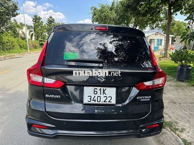Suzuki Ertiga Hybrid 2023 xe gia đình đi ít