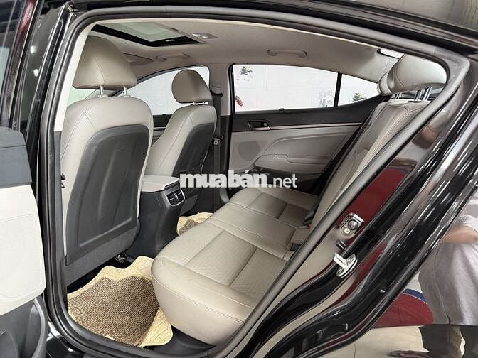 Hyundai Elantra 2016 1.6 Tự động Đen