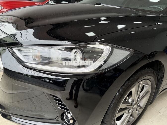 Hyundai Elantra 2016 1.6 Tự động Đen