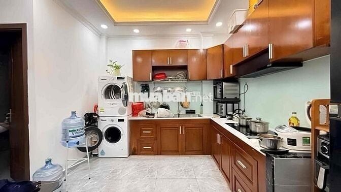 Nhà Nguyên Căn Nguyễn Thị Thập Quận 7, nhà đẹp ở liền 🔥