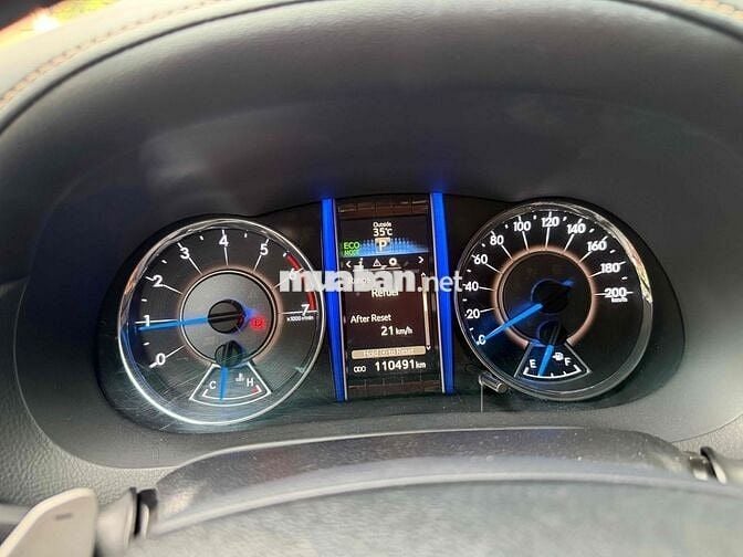 Toyota Fortuner 2024 Máy Xăng Tự Động 7 Chỗ Đen