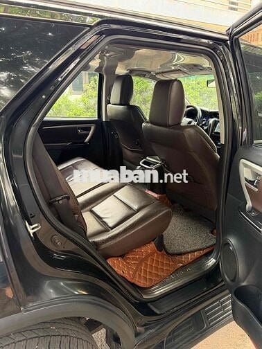 Toyota Fortuner 2024 Máy Xăng Tự Động 7 Chỗ Đen