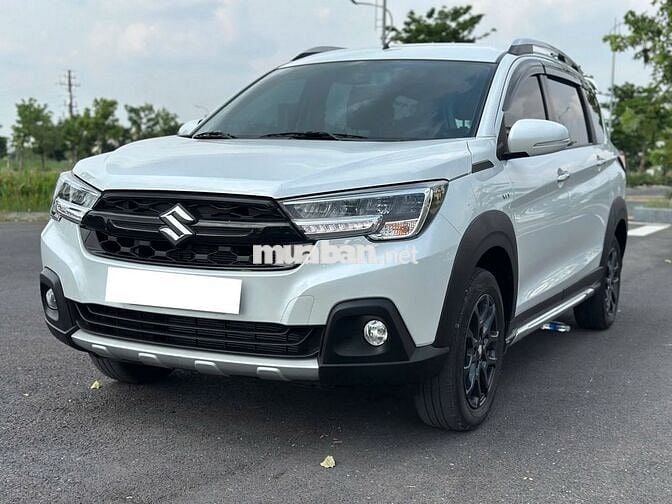 Suzuki XL7 Hybrid 2024 xe gia đình có hổ trợ bank