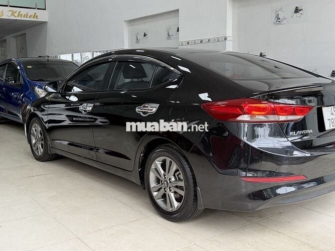 Hyundai Elantra 2016 1.6 Tự động Đen