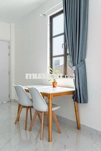 PHÒNG FULL NỘI THẤT BAN CÔNG RỘNG NGAY TRUNG TÂM CẠNH BV 175