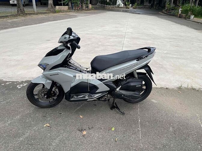 Honda Air Blade Xám 22183 km