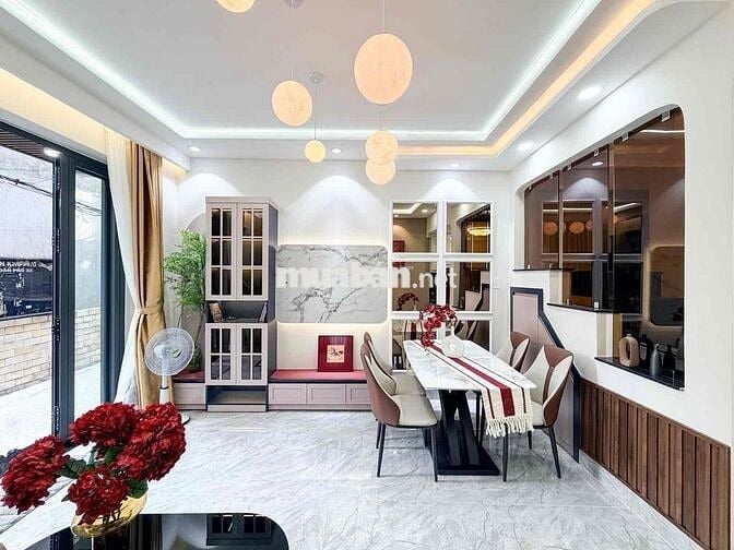 HUỲNH VĂN BÁNH – PHÚ NHUẬN – NHÀ MỚI 3 TẦNG BTCT – HXH SÁT NHÀ – CHỈ 5