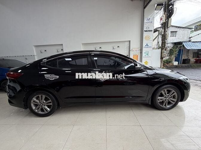 Hyundai Elantra 2016 1.6 Tự động Đen