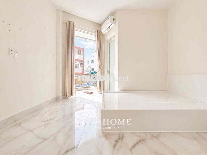 🔥Căn Hộ 1Ph Ngủ - Full NT -  Tách Bếp Ban Công - Thang Máy
