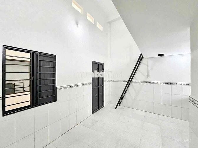 PHÒNG TRỌ GÁC CAO 2M NẰM KẾ BÊN AEON TÂN PHÚ