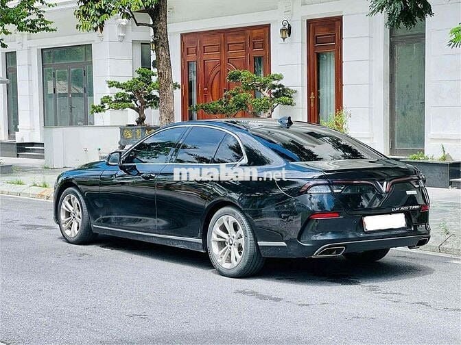 VinFast Lux A2.0 Plus 2022 Đen 39899 km