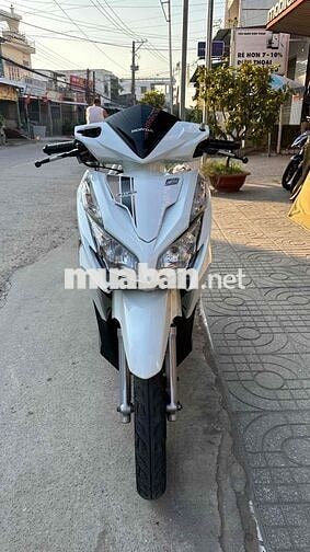 Honda Click Thái 2015 Trắng ( hỗ trợ góp )